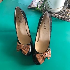 Guess black heels, brown accents bow - 9